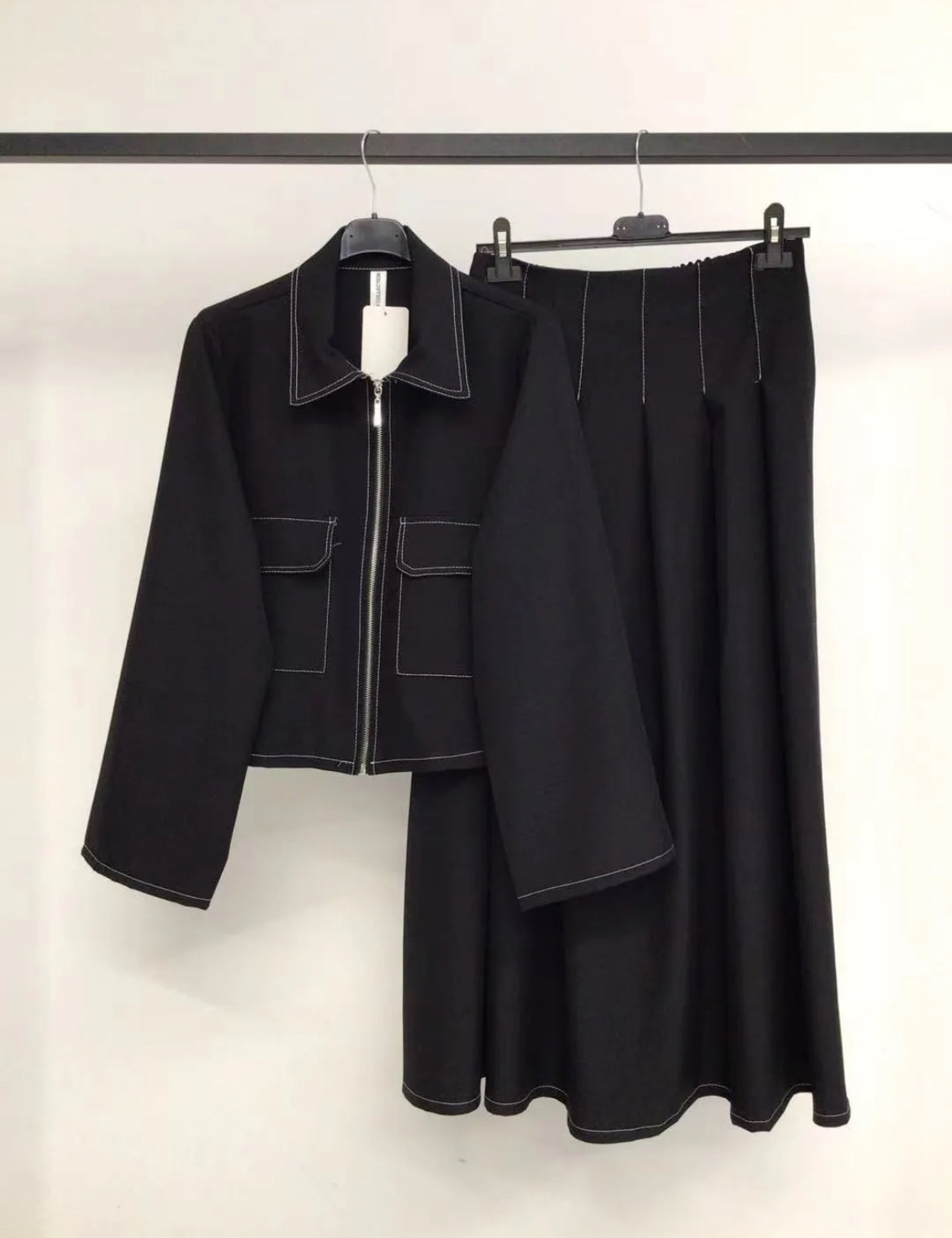 Set Kira black