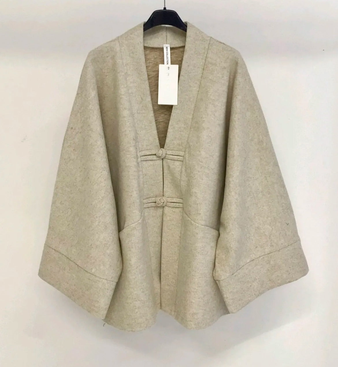 Cape coat beige
